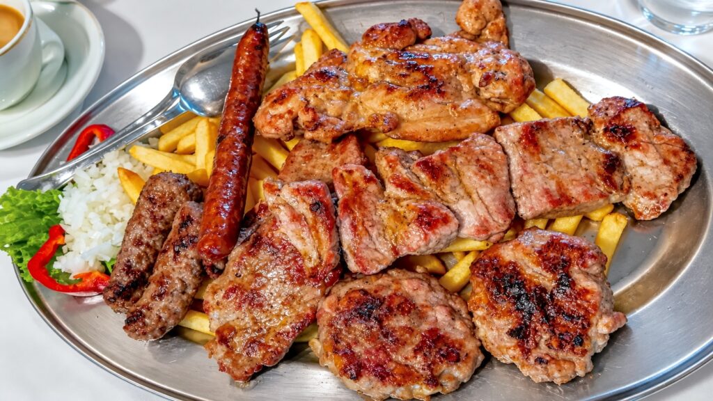 Мясное ассорти с гриля (Мешано месо)
