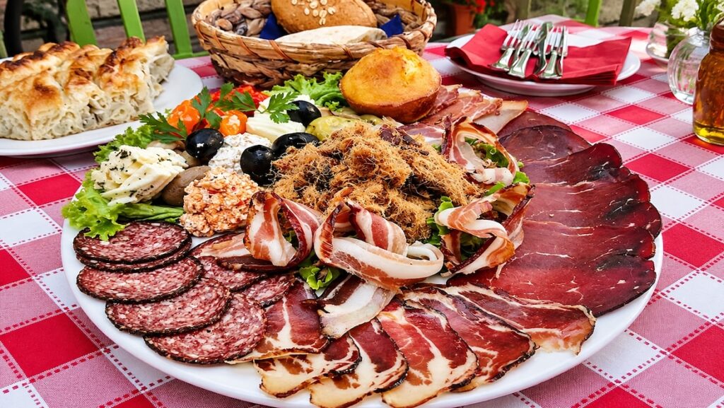 Сербские закуски